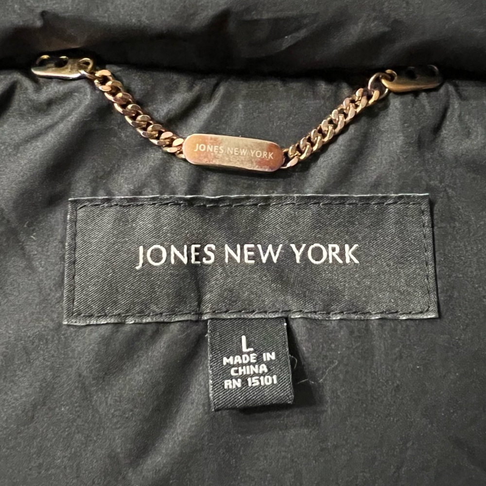 Jones New York Black Puffer Jacket with Faux Fur Hood - Picture 15 of 16